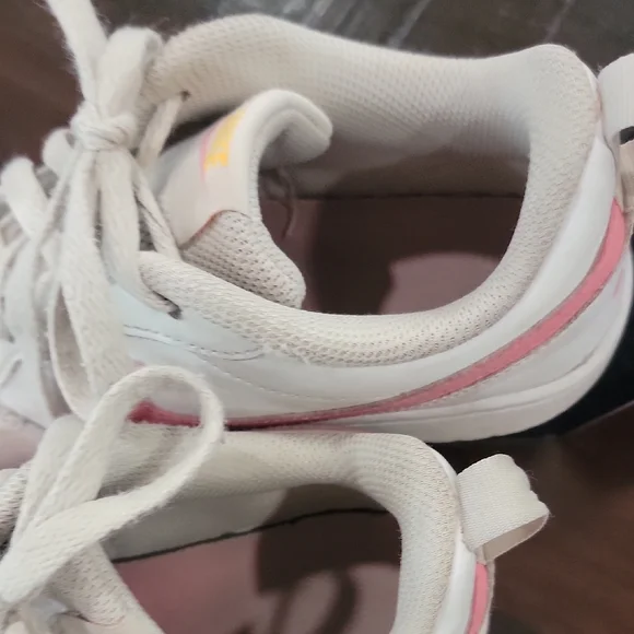 Nike Pink and White Classic Sneakers 5.5Y - Picture 6 of 14